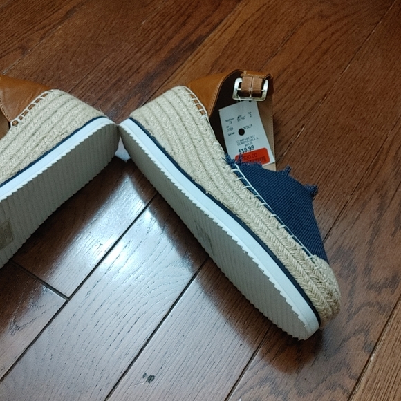 Nautica Wedge Closed Toe Summer Shoes - Picture 3 of 6